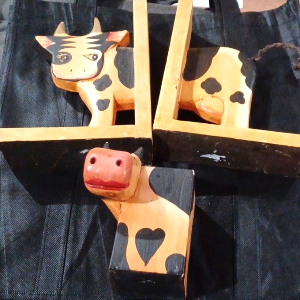 Cow collectors  wooden  bookends & Pen holder